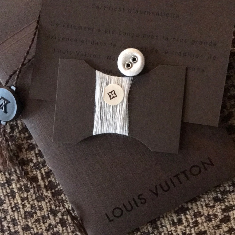 Louis Vuitton Extra Button